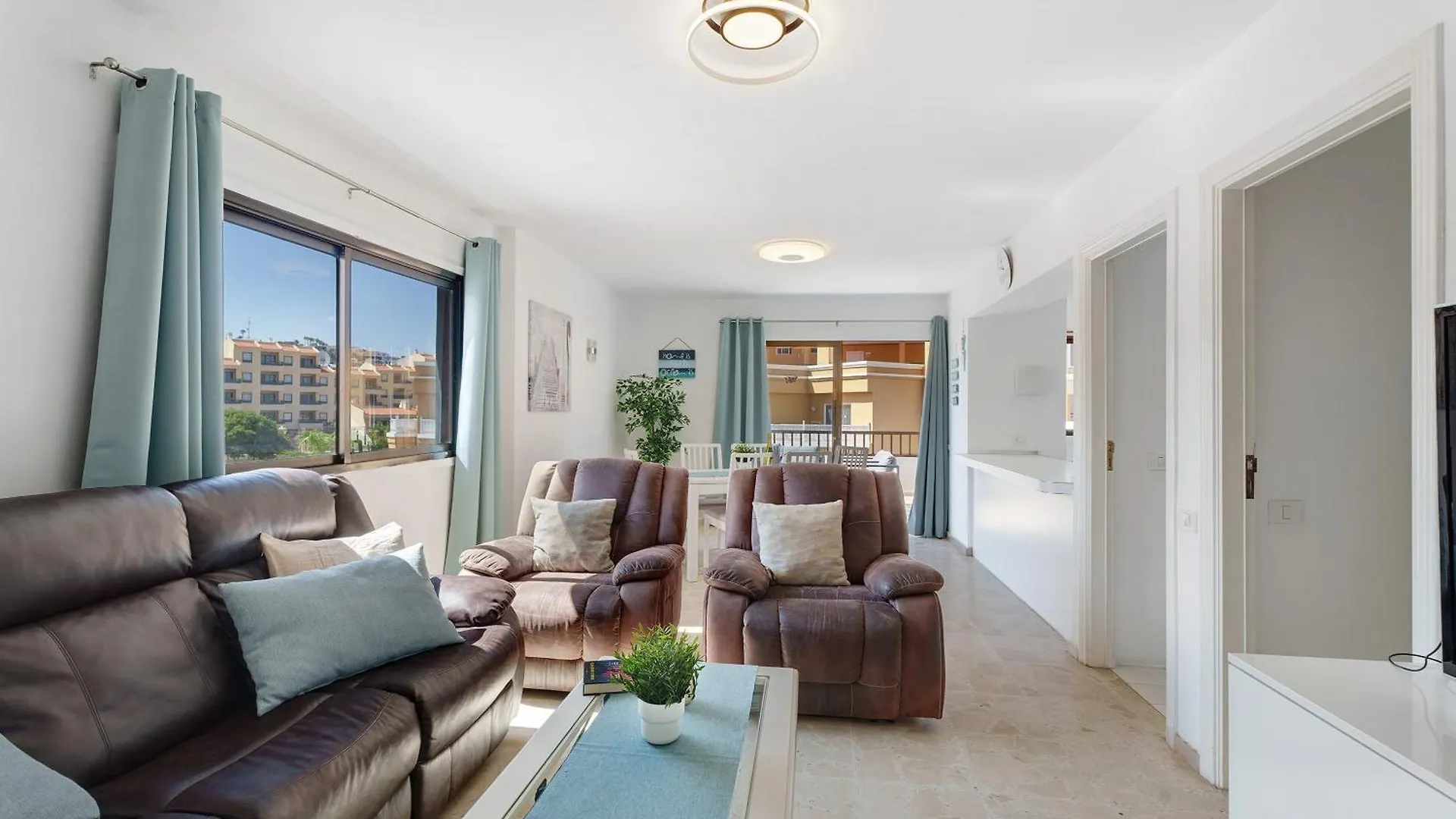 3 Bedrooms With Views Costa Adeje  Prázdninový dům Costa Adeje (Tenerife)