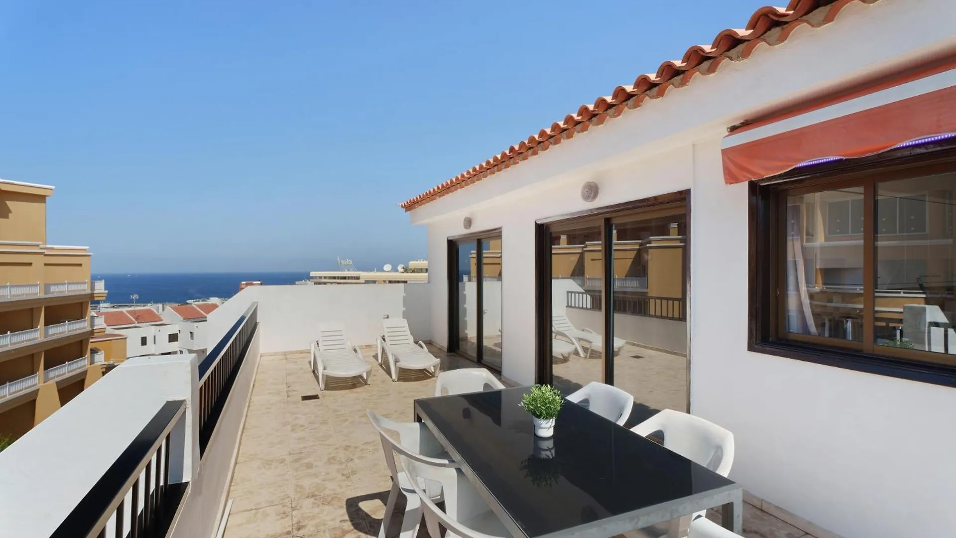 3 Bedrooms With Views أذيخي