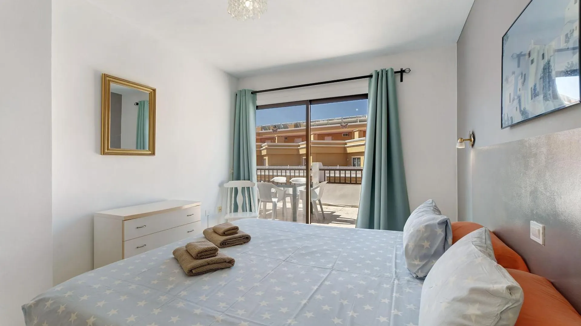 3 Bedrooms With Views أذيخي 0*,  إسبانيا