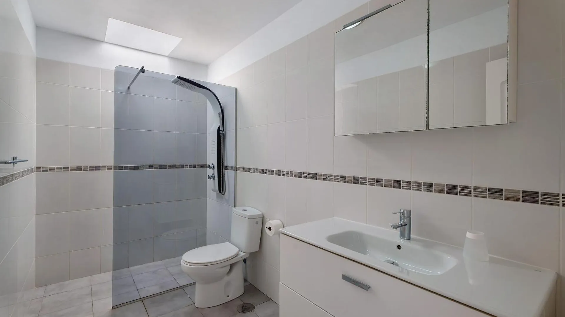 3 Bedrooms With Views أذيخي بيت للعطل